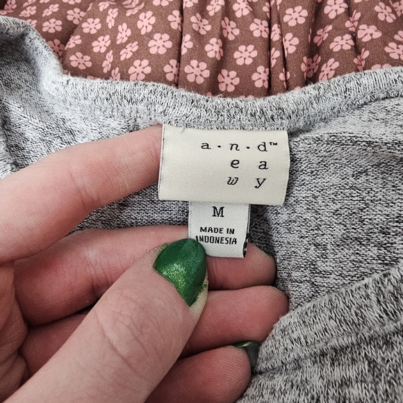 a new day long sleeve top - Picture 2 of 2